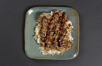 Pollo Teriyaki con arroz (media ración)