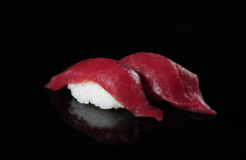 Sushi atún